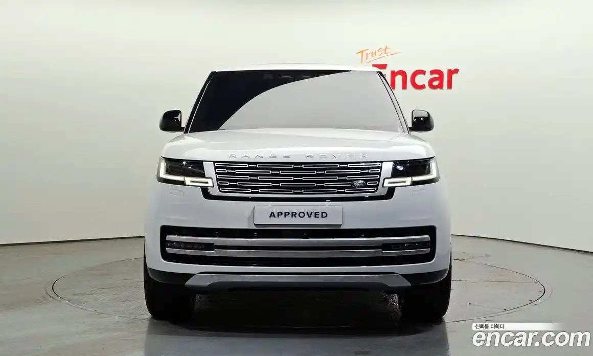 Land Rover Range-Rover 2024 4.4 Автомат в Москве № 231182, фото 10