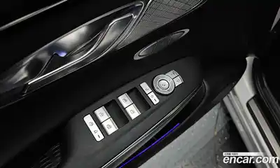 Genesis GV70 2022 0.1 Автомат в Москве № 23145, миниатюра 2