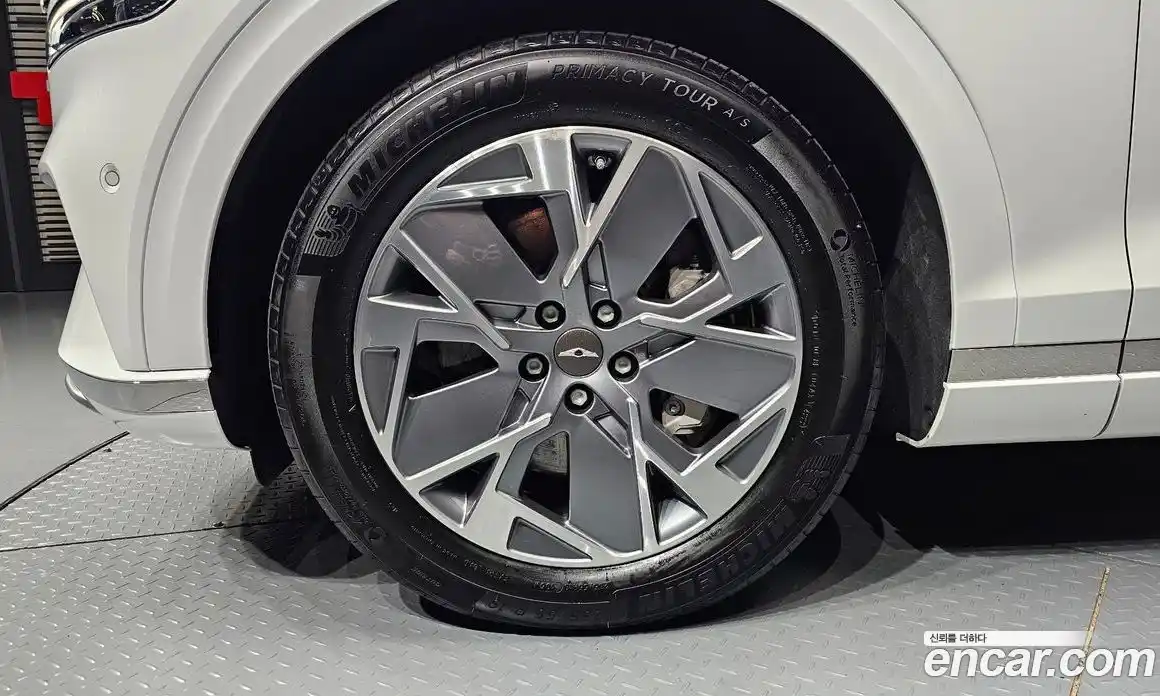 Genesis GV70 2022 0.1 Автомат в Москве № 23145, фото 9