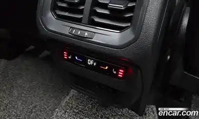 Volkswagen Tiguan 2023 2.0 Автомат в Москве № 232078, миниатюра 3