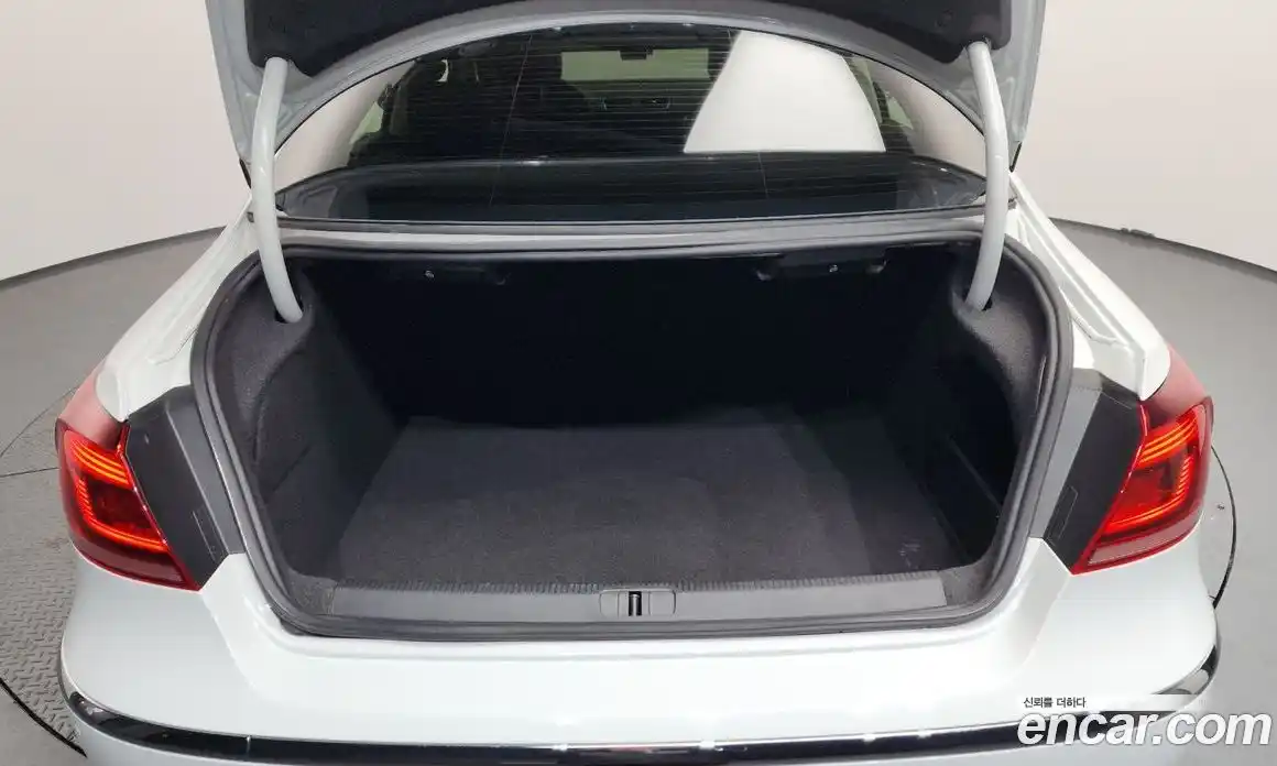 Volkswagen CC 2015 2.0 Автомат в Москве № 232245, фото 14