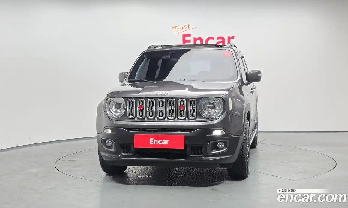 Jeep Renegade 2018 2.4 Автомат в Москве № 232698, фото 4