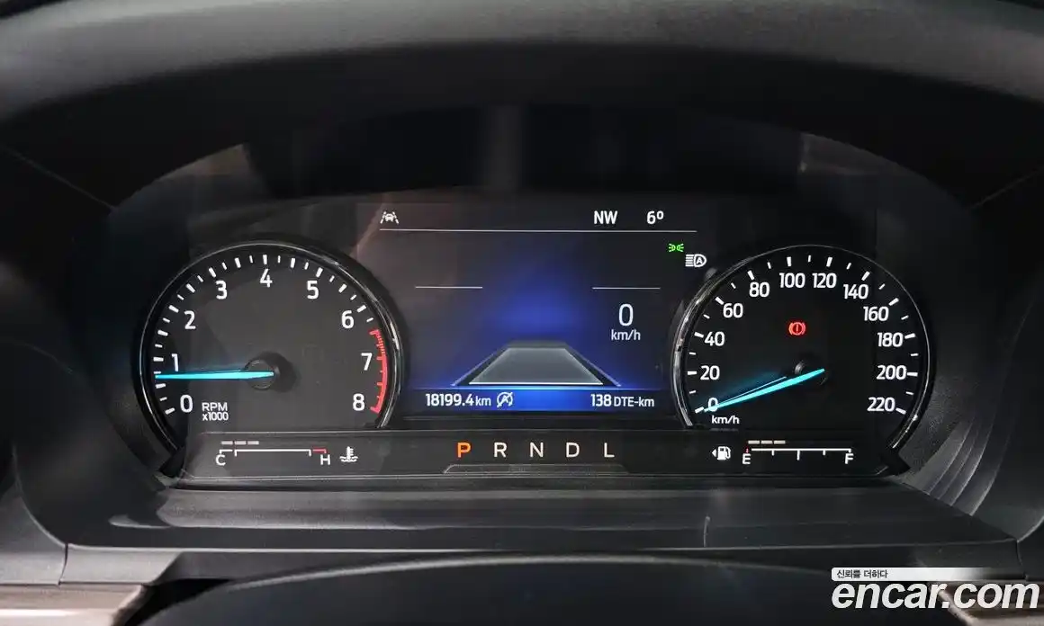 Ford Explorer 2023 2.3 Автомат в Москве № 233141, фото 13