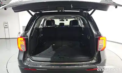 Ford Explorer 2023 2.3 Автомат в Москве № 233141, миниатюра 2