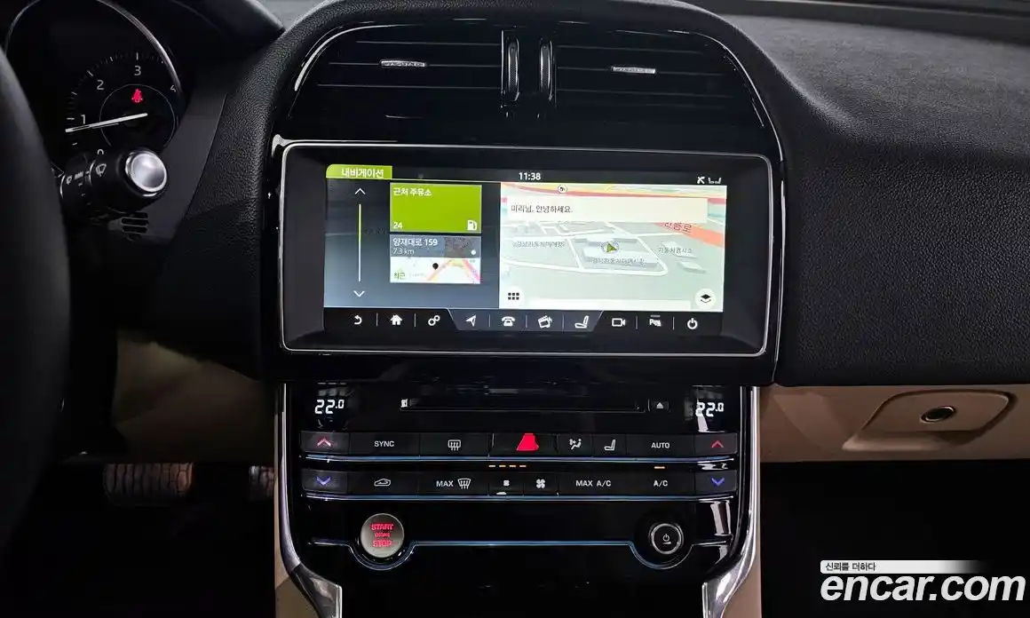 Jaguar XE 2017 2.0 Автомат в Москве № 256088, фото 13