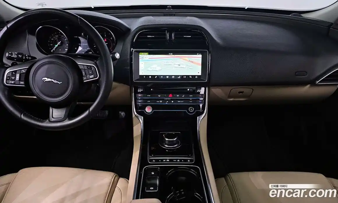 Jaguar XE 2017 2.0 Автомат в Москве № 256088, фото 16