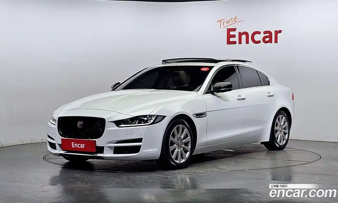 Jaguar XE 2017 2.0 Автомат в Москве № 256088, фото 19