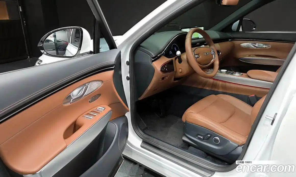 Genesis GV70 2023 2.5 Автомат в Москве № 27100, фото 3