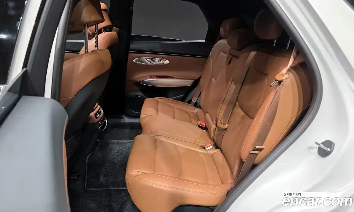 Genesis GV70 2023 2.5 Автомат в Москве № 27100, фото 7