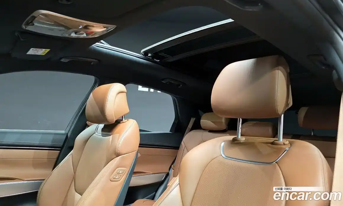 Genesis GV70 2023 2.5 Автомат в Москве № 27100, фото 10