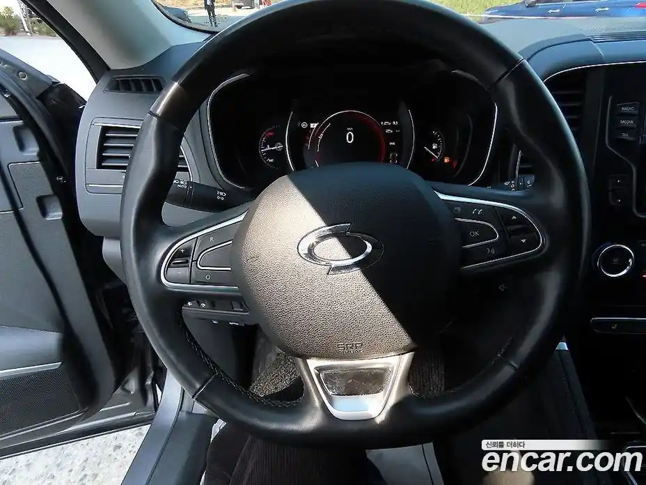 Renault QM6 2024 2.0 Автомат в Москве № 277232, фото 9