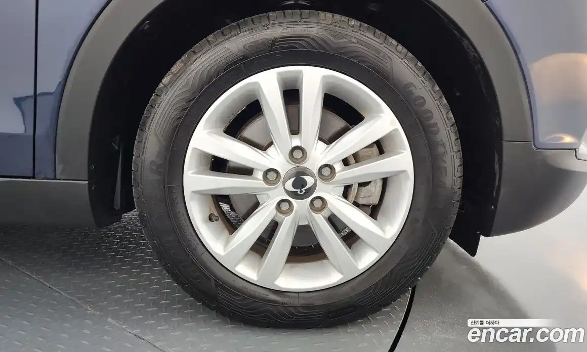 SsangYong TIBOLI 2015 1.6 Автомат в Москве № 28293, фото 16