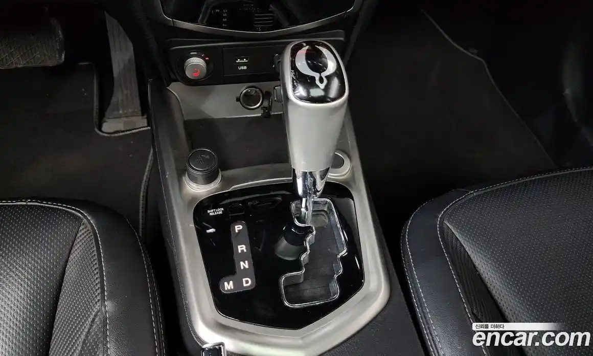 SsangYong TIBOLI 2015 1.6 Автомат в Москве № 28293, фото 2