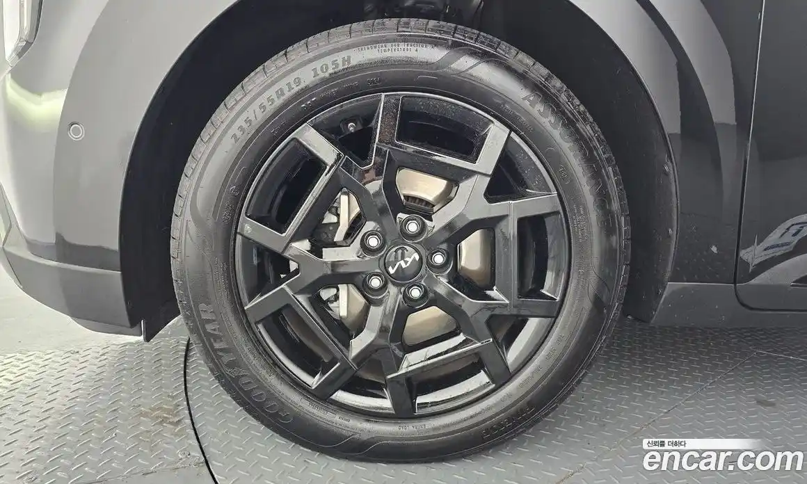 Kia Canival 2025 1.6 Автомат в Москве № 285979, фото 8