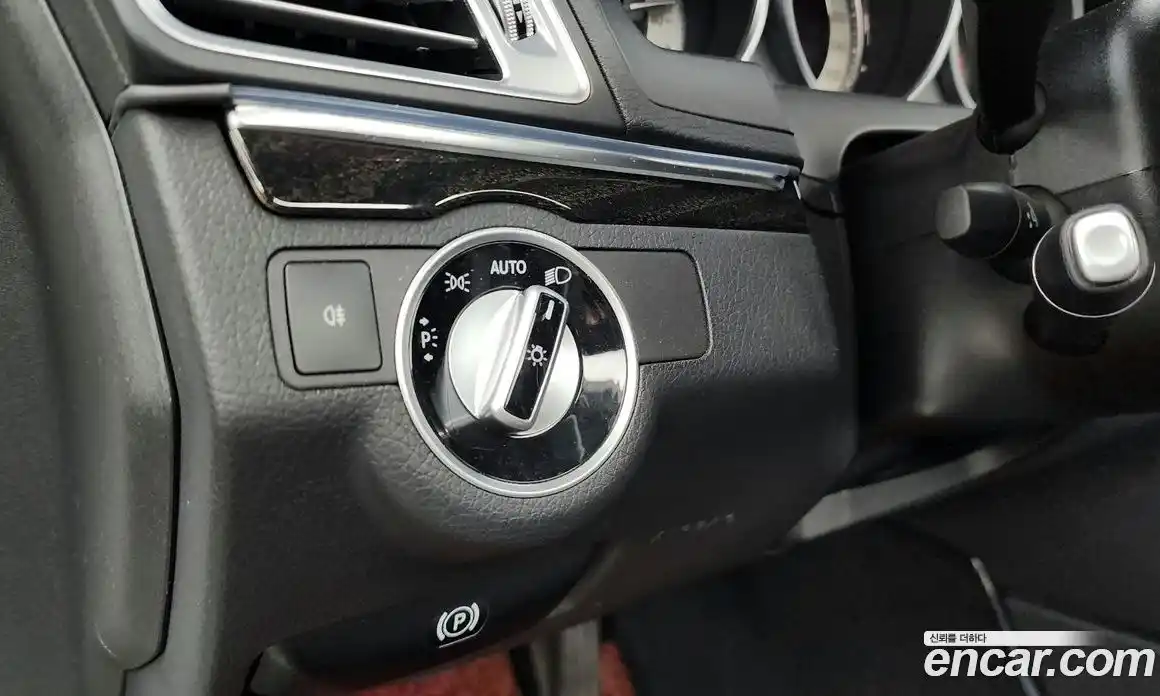 Mercedes-Benz E-Class 2016 2.0 Автомат в Москве № 292354, фото 16