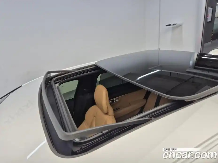 Volvo S90 2023 2.0 Автомат в Москве № 293967, фото 13