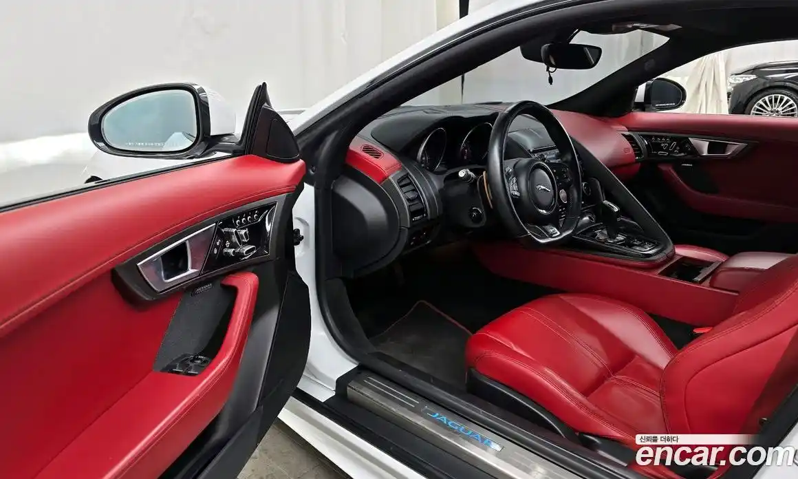 Jaguar F-Type 2015 5.0 Автомат в Москве № 304948, фото 16