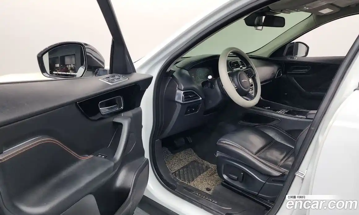 Jaguar F-Pace 2018 2.0 Автомат в Москве № 305017, фото 18