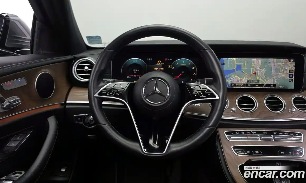 Mercedes-Benz E-Class 2022 2.0 Автомат в Москве № 307660, фото 12