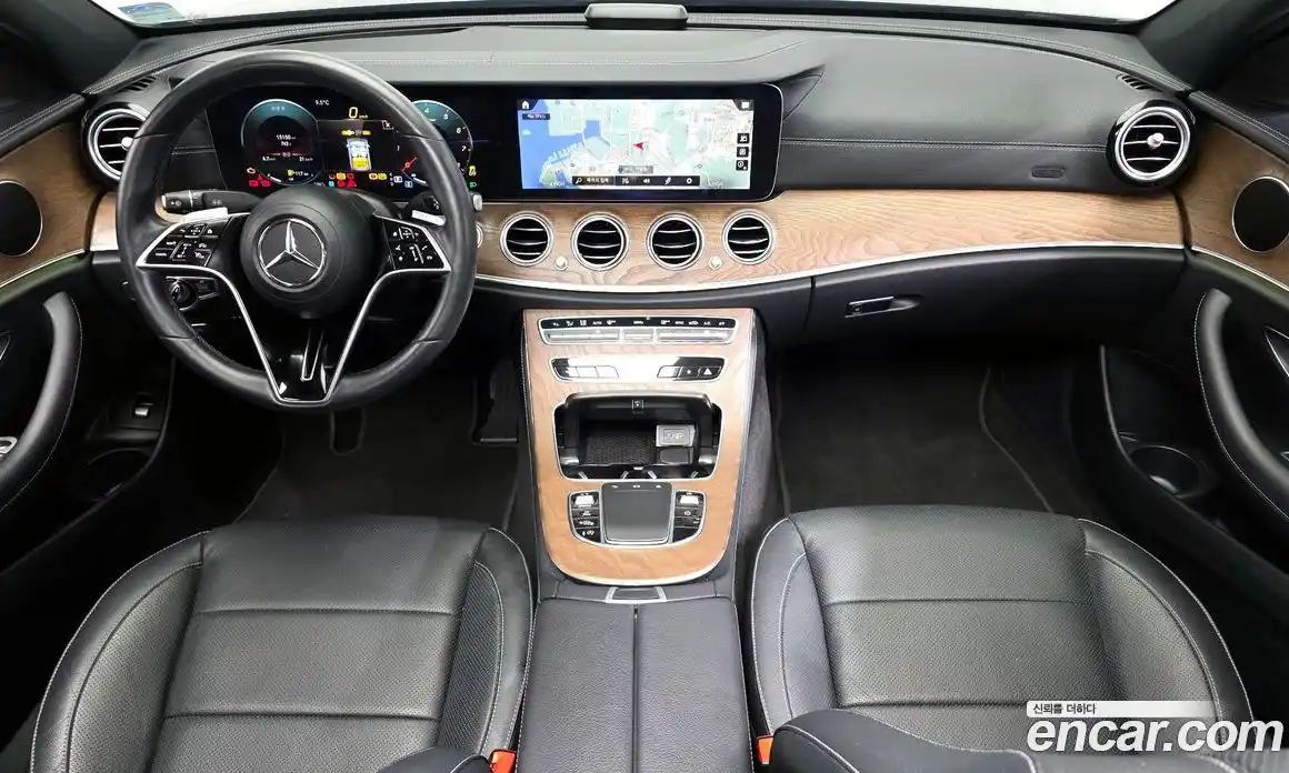 Mercedes-Benz E-Class 2022 2.0 Автомат в Москве № 307660, фото 14