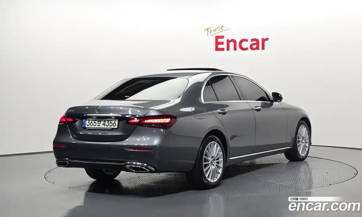 Mercedes-Benz E-Class 2022 2.0 Автомат в Москве № 307660, фото 5