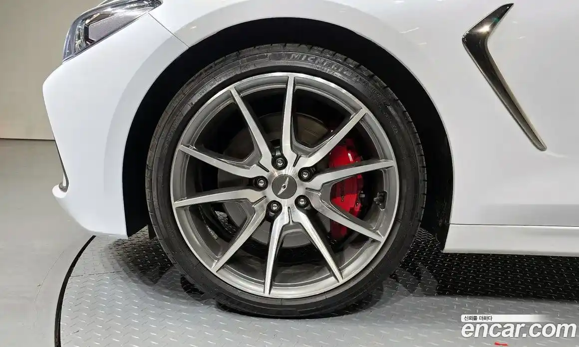 Genesis G70 2019 2.0 Автомат в Москве № 309173, фото 16