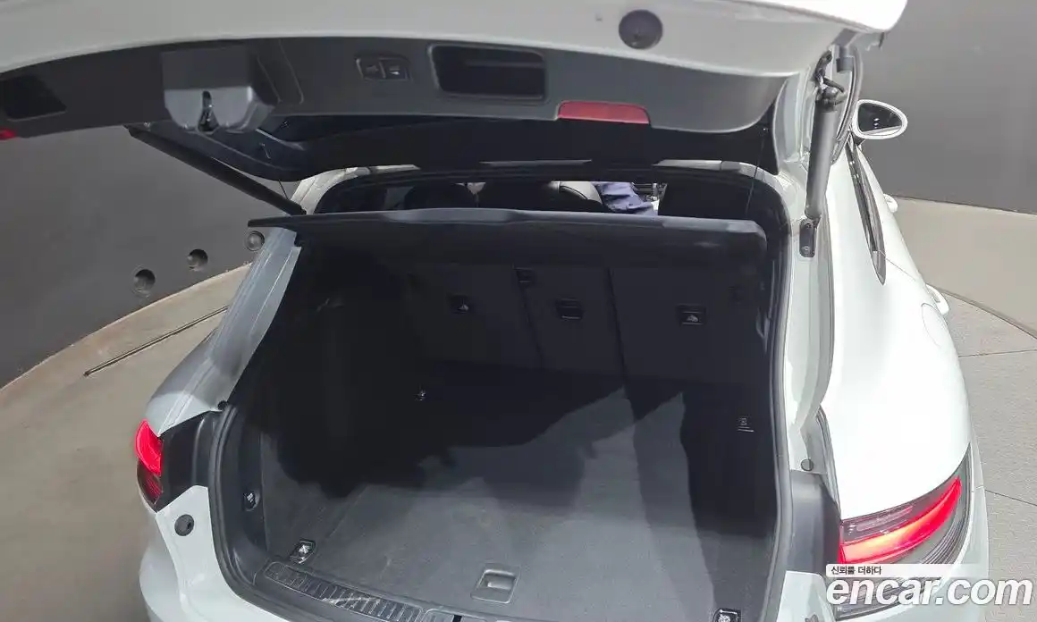 Porsche Macan 2019 2.0 Автомат в Москве № 312903, фото 20