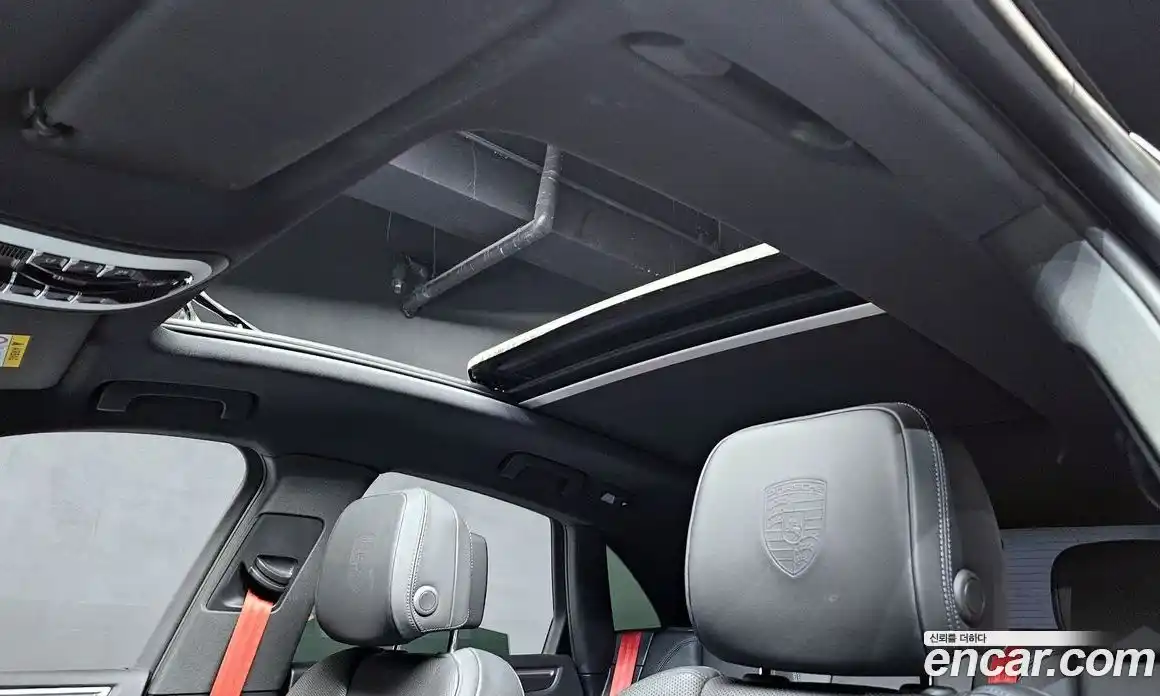 Porsche Macan 2019 2.0 Автомат в Москве № 312903, фото 3