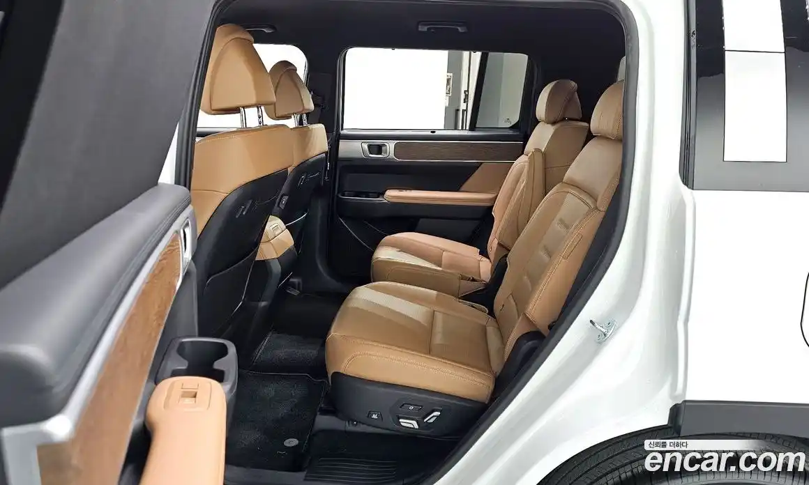 Hyundai Santa Fe 2024 2.5 Автомат в Москве № 318398, фото 7