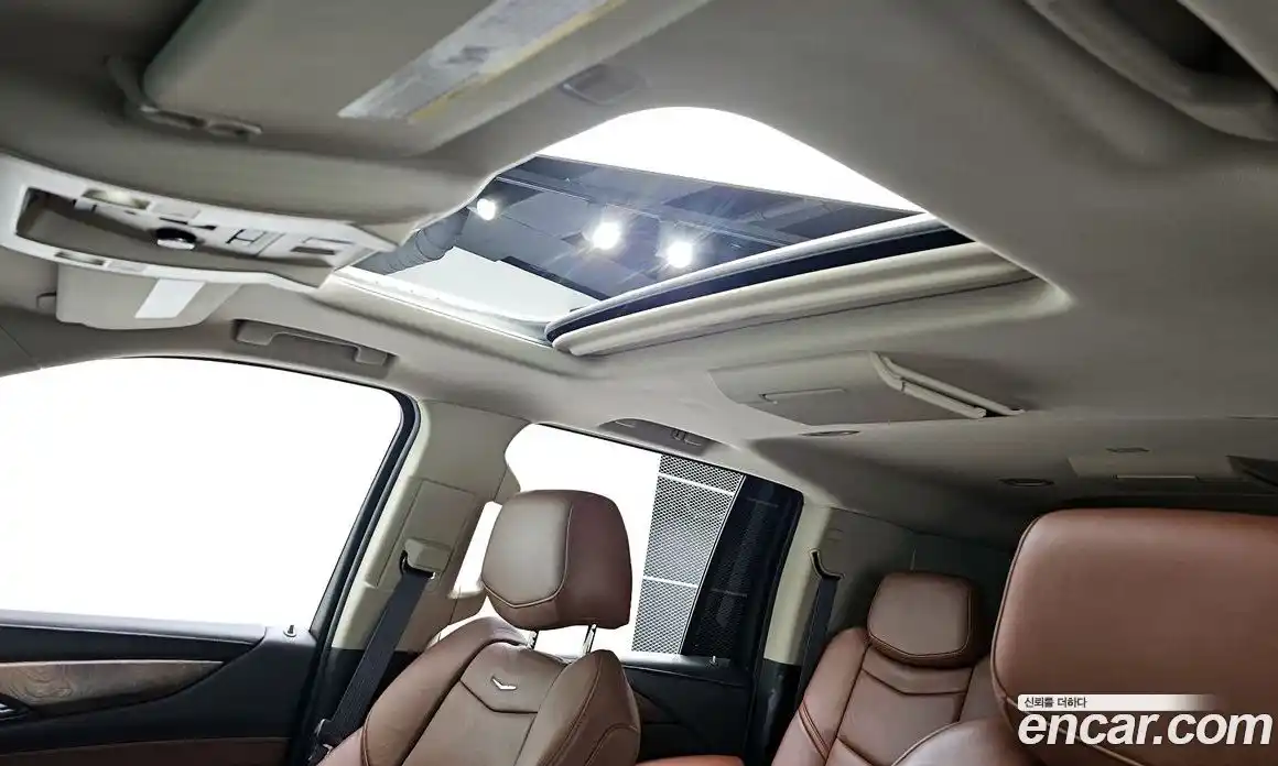 Cadillac Escalade 2015 6.2 Автомат в Москве № 321038, фото 19