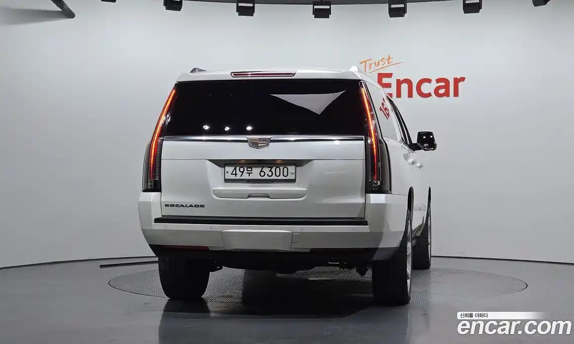 Cadillac Escalade 2015 6.2 Автомат в Москве № 321038, фото 4