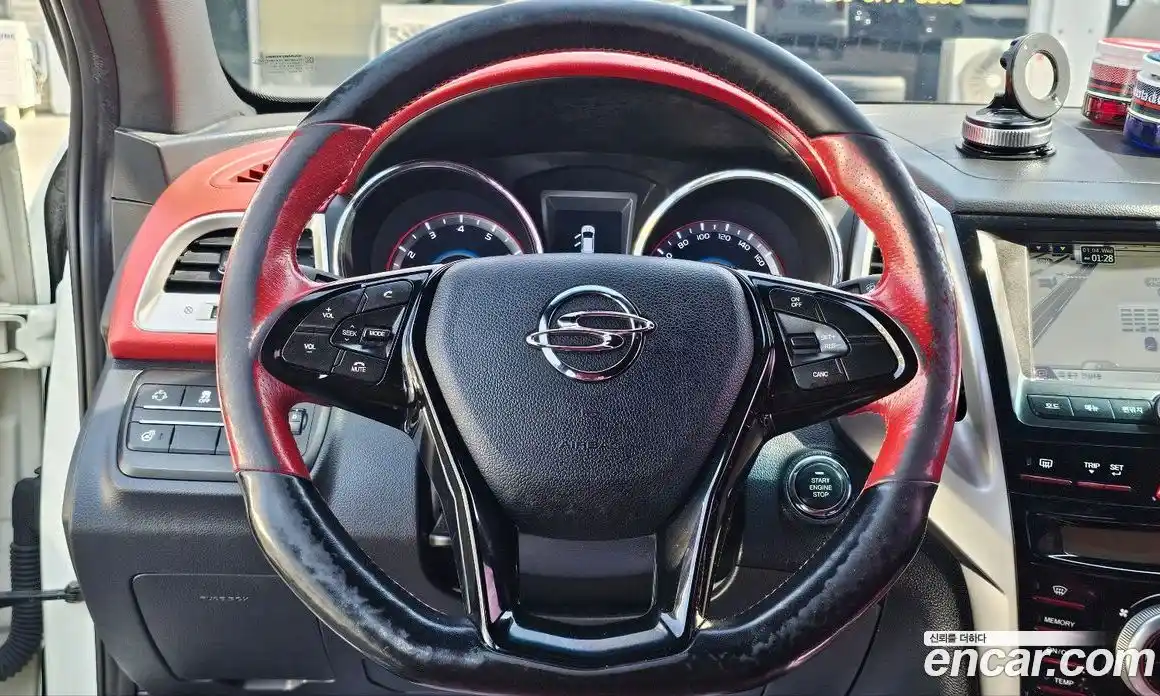 SsangYong TIBOLI 2015 1.6 Автомат в Москве № 324431, фото 16