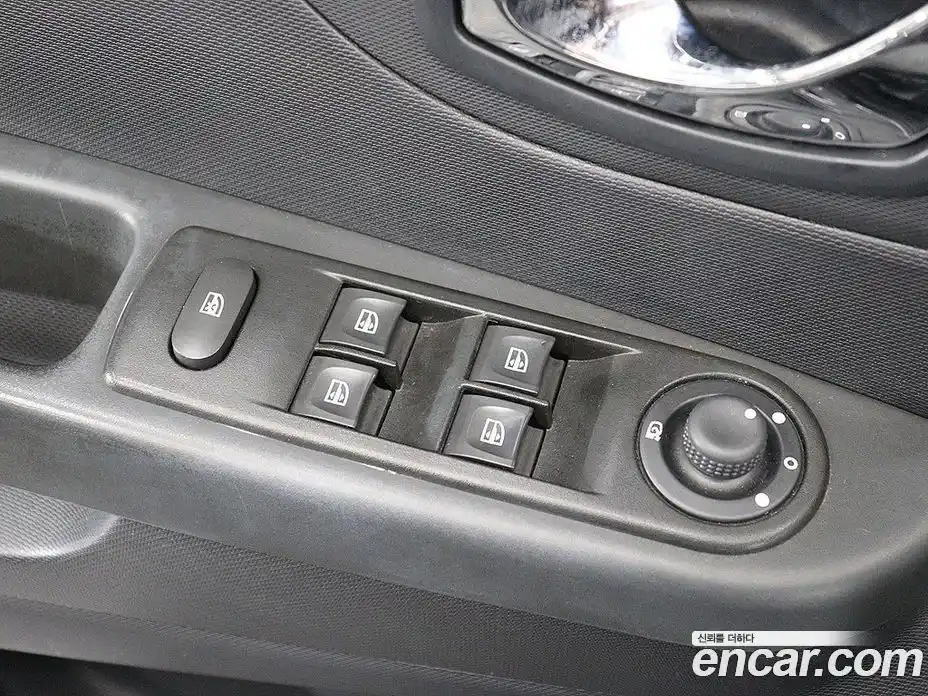 Renault QM3 2016 1.5 Автомат в Москве № 330042, фото 13