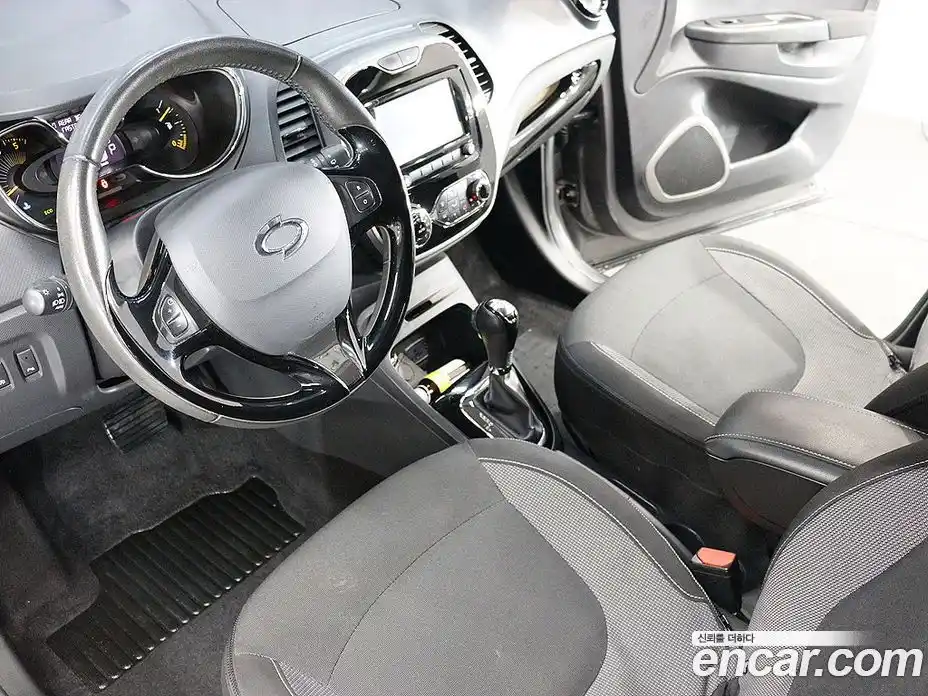 Renault QM3 2016 1.5 Автомат в Москве № 330042, фото 18