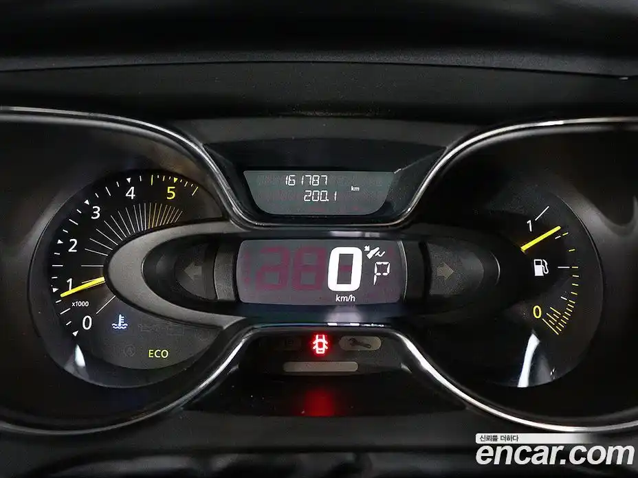 Renault QM3 2016 1.5 Автомат в Москве № 330042, фото 6