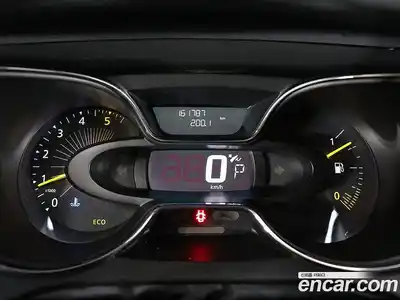 Renault QM3 2016 1.5 Автомат в Москве № 330042, миниатюра 6