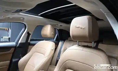 Jaguar F-Pace 2023 2.0 Автомат в Москве № 331359, миниатюра 3