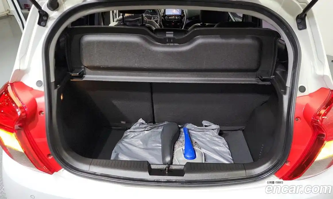 Chevrolet Spark 2017 1.0 Автомат в Москве № 332257, фото 11