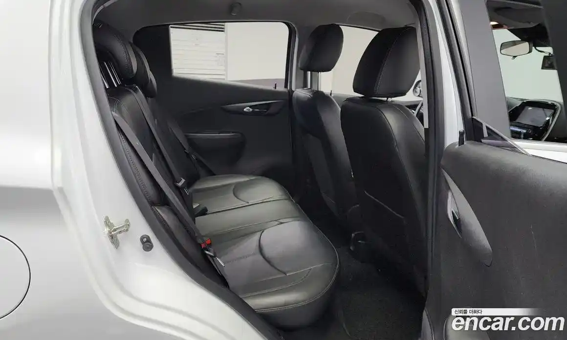 Chevrolet Spark 2017 1.0 Автомат в Москве № 332257, фото 10