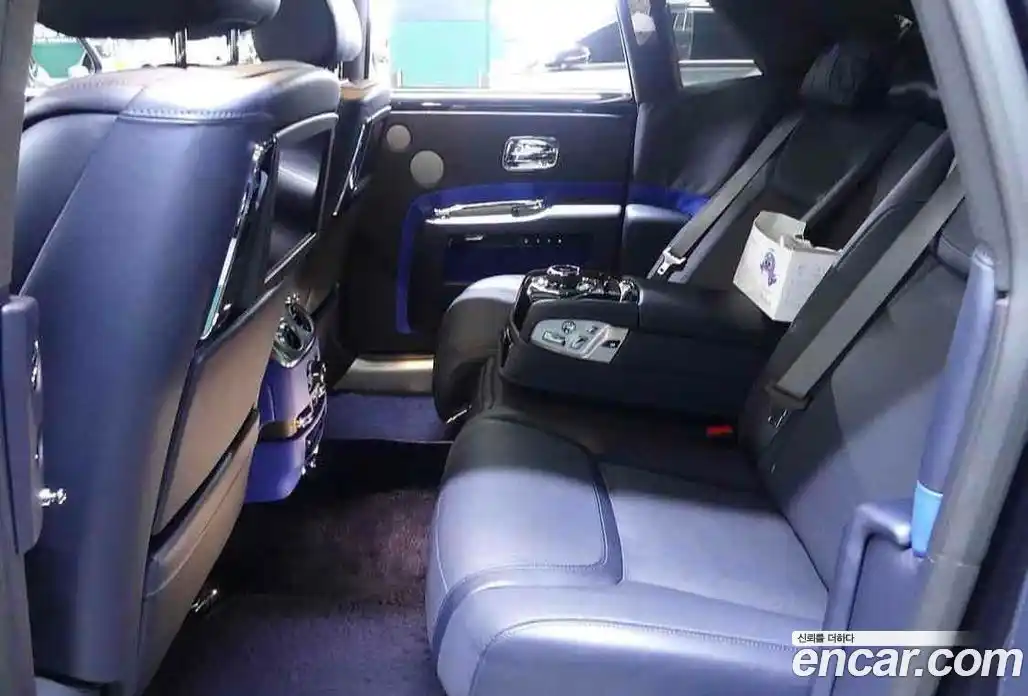 Rolls-Royce Ghost 2019 6.6 Автомат в Москве № 366816, фото 7