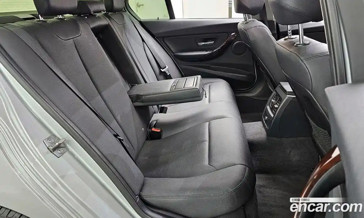 BMW 3-Series 2014 2.0 Автомат в Москве № 368064, фото 12