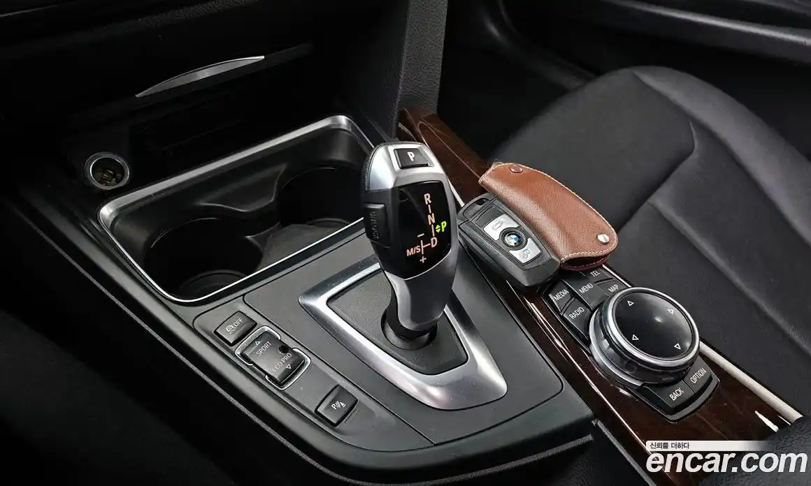 BMW 3-Series 2014 2.0 Автомат в Москве № 368064, фото 9