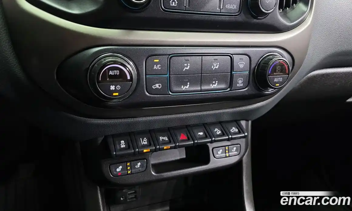 Chevrolet Colorado 2021 3.6 Автомат в Москве № 370704, фото 16