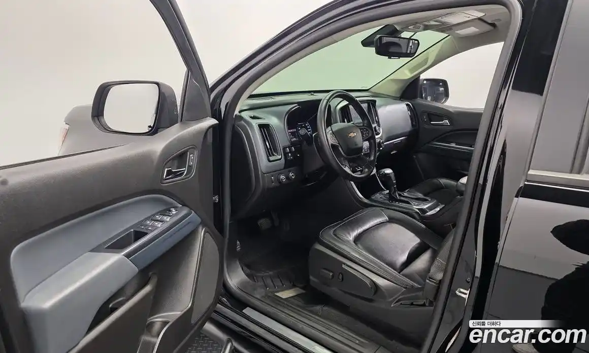 Chevrolet Colorado 2021 3.6 Автомат в Москве № 370704, фото 10