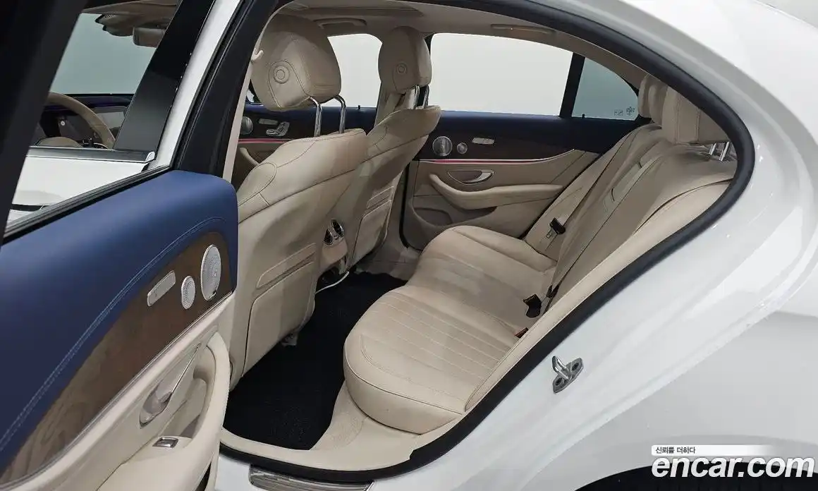 Mercedes-Benz E-Class 2020 2.0 Автомат в Москве № 372001, фото 11