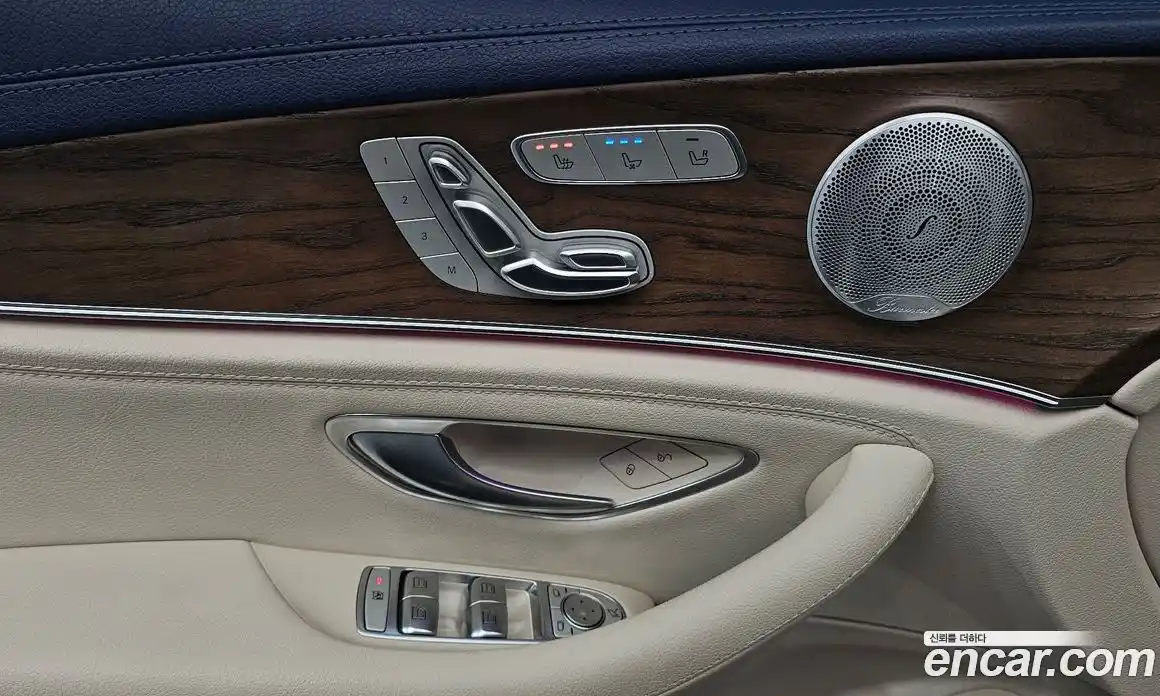 Mercedes-Benz E-Class 2020 2.0 Автомат в Москве № 372001, фото 12