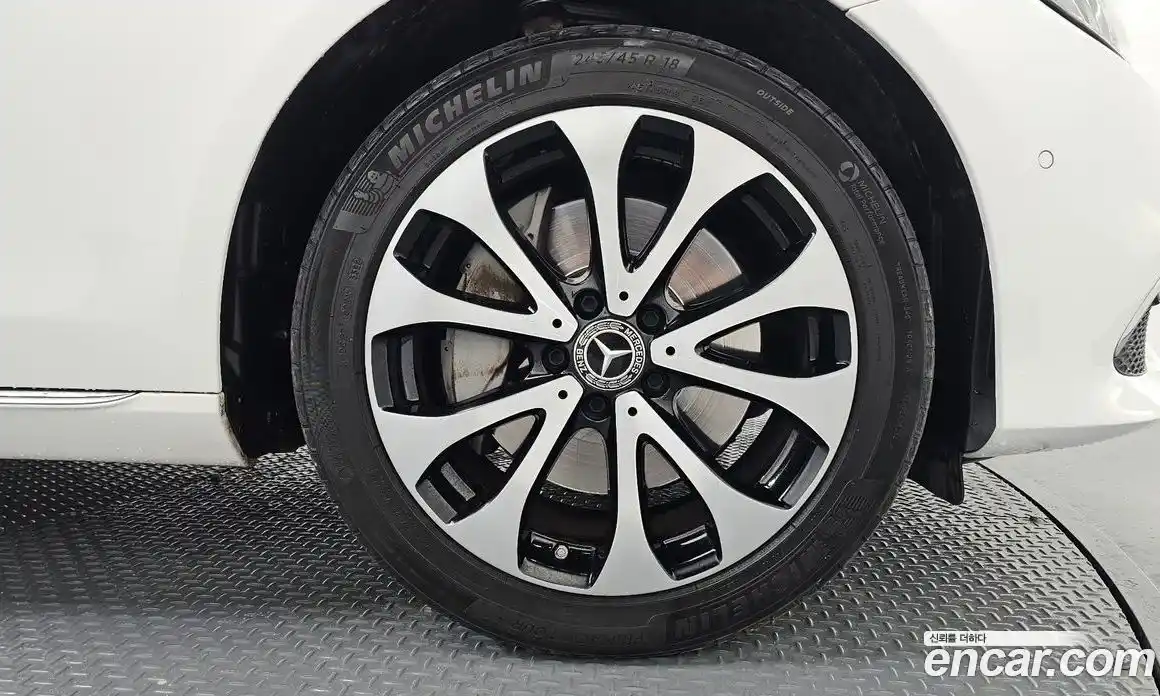 Mercedes-Benz E-Class 2020 2.0 Автомат в Москве № 372001, фото 5