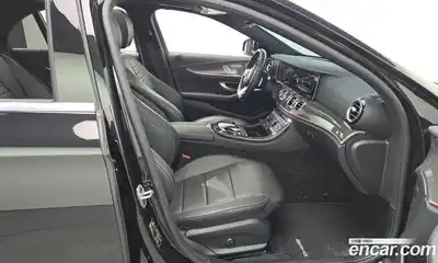 Mercedes-Benz E-Class 2019 2.0 Автомат в Москве № 372159, миниатюра 11