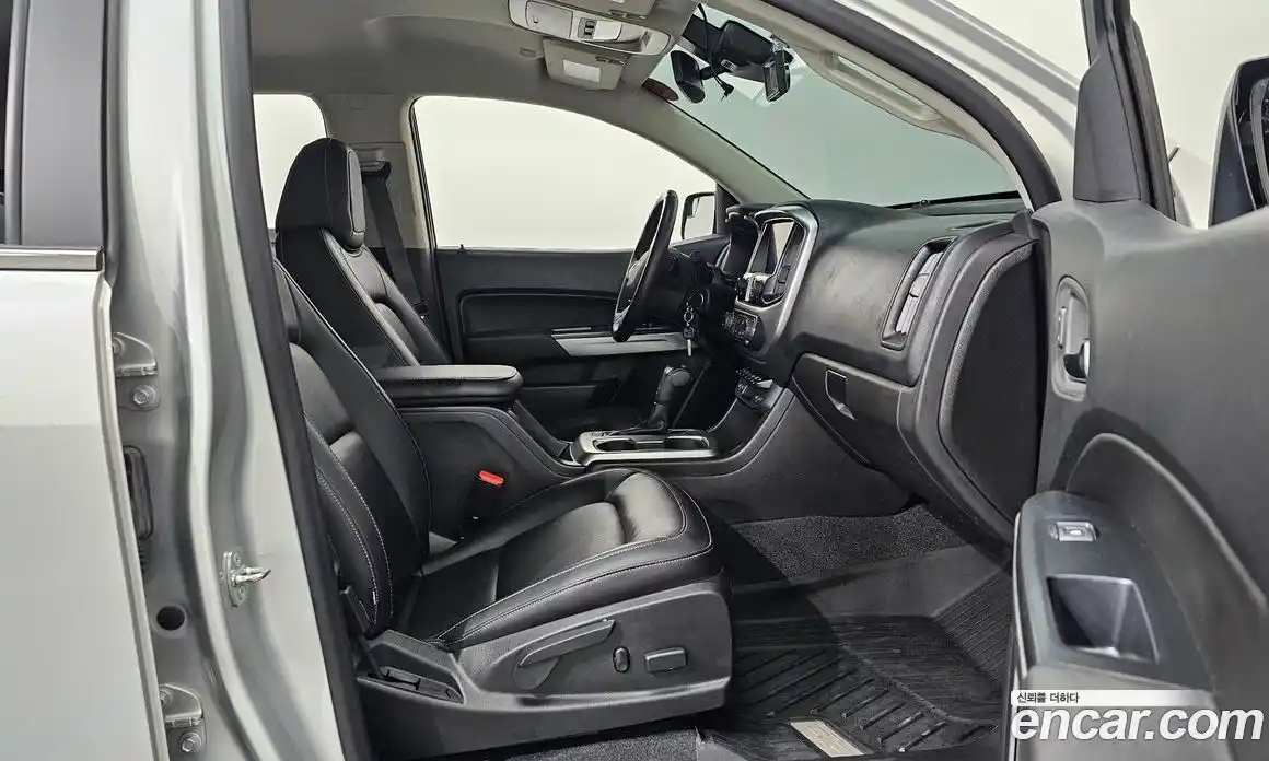 Chevrolet Colorado 2020 3.6 Автомат в Москве № 37319, фото 13