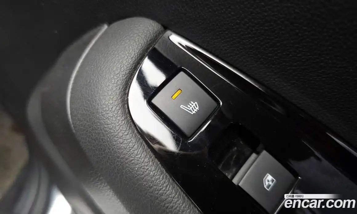 Chevrolet Orlando 2016 2.0 Автомат в Москве № 37719, фото 18